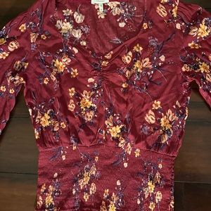 Maurice’s cinched floral top sz Small
